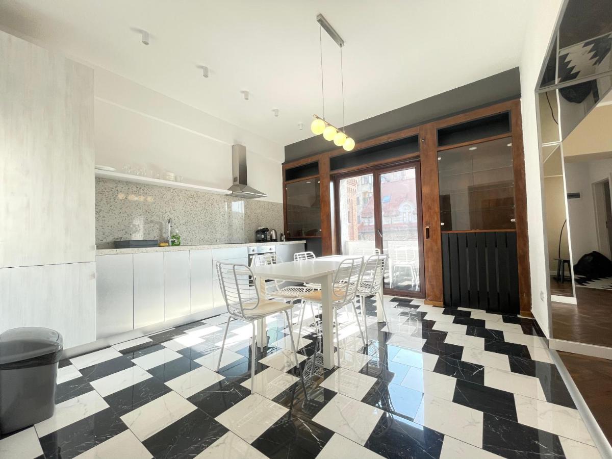 Elegant Two Bedrooms Apartment Букурещ Екстериор снимка