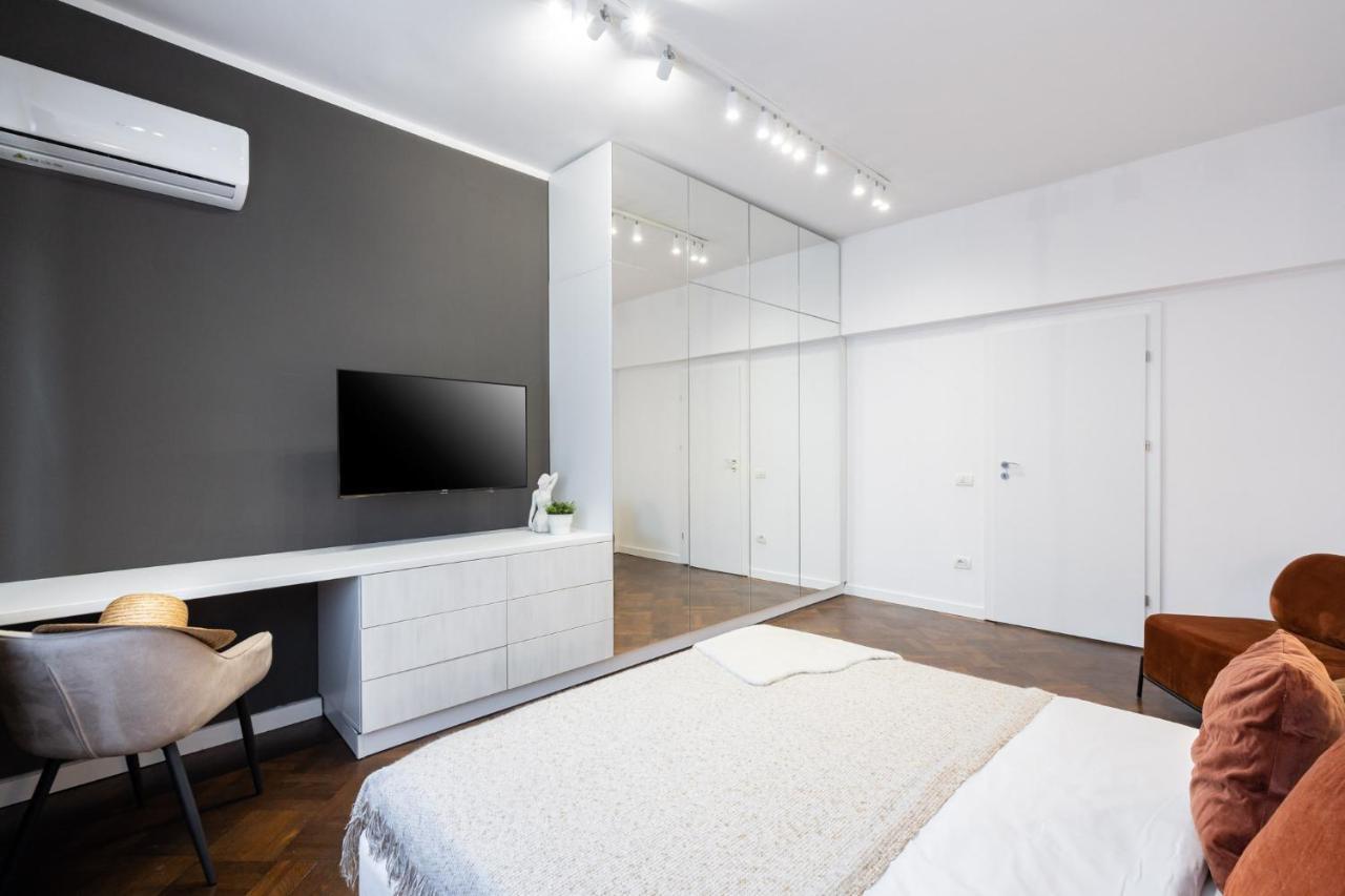 Elegant Two Bedrooms Apartment Букурещ Екстериор снимка