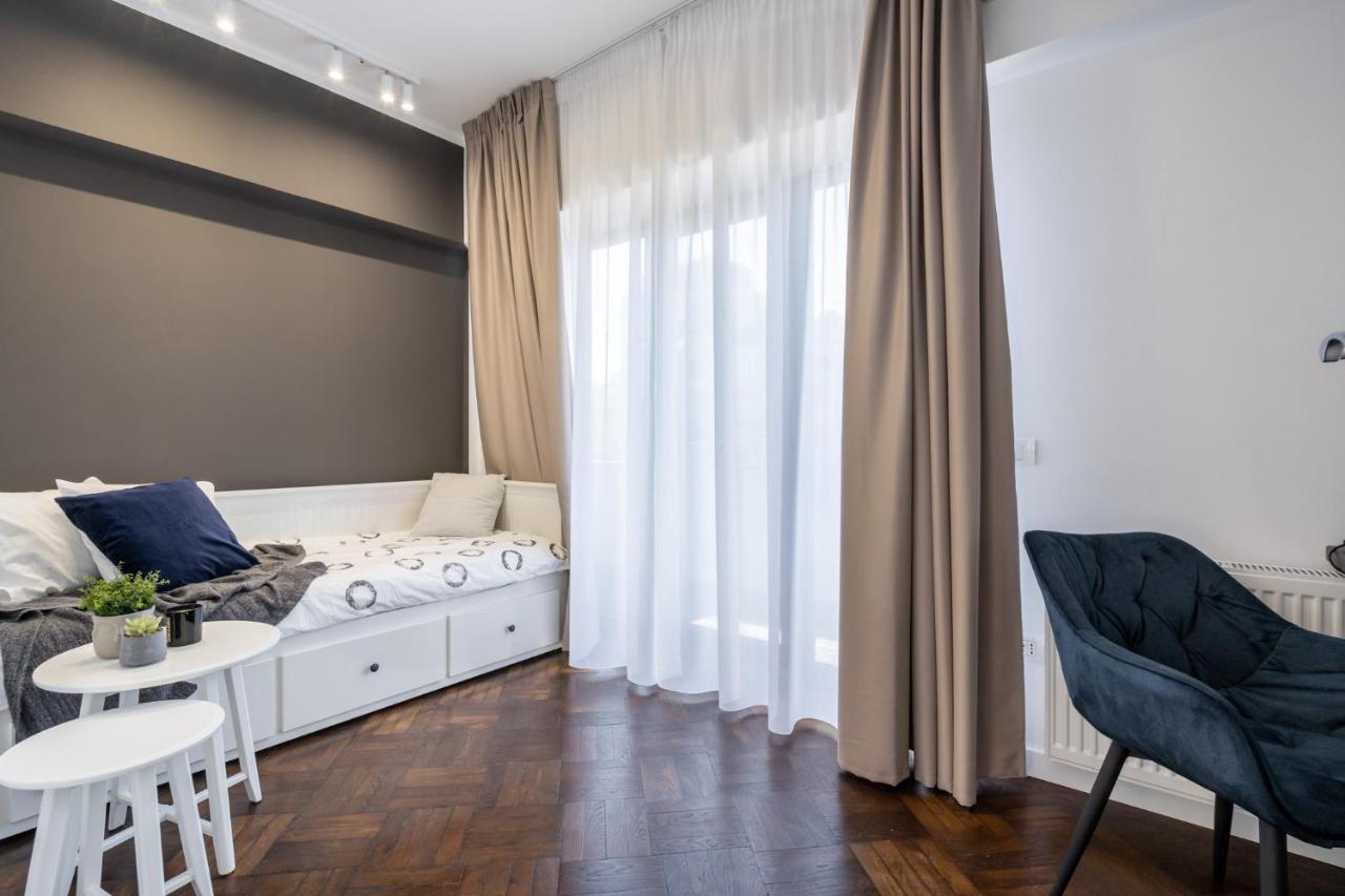 Elegant Two Bedrooms Apartment Букурещ Екстериор снимка